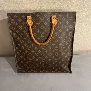 Louis Vuitton monagram plat sac